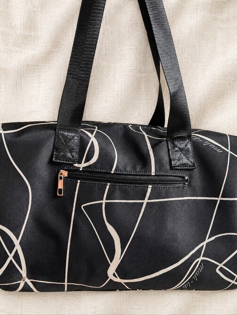 Mali + Lili Abstract Print Weekender Duffel Bag Black Cream Travel Carry On NWOT - Picture 3 of 11